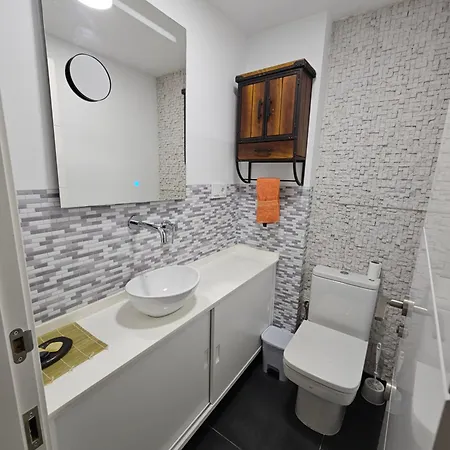 Center Design House *