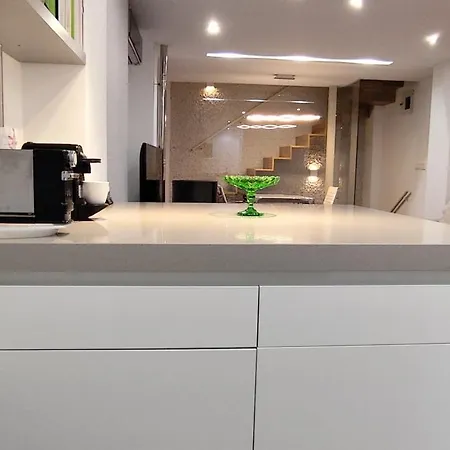 Center Design House *